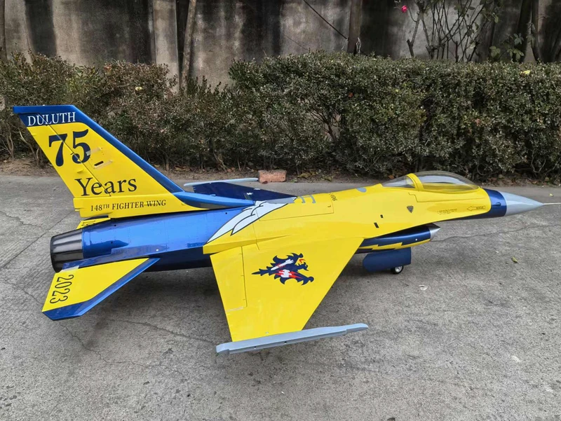 F-16 — 2.6 m, 1:6 scale photo 21